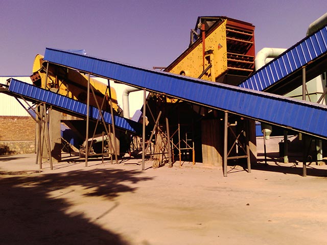 山西大型建筑垃圾處理生產(chǎn)線實現(xiàn)混凝土廢料制磚