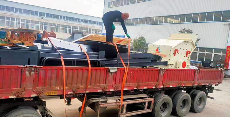 高效細碎機發(fā)貨現(xiàn)場