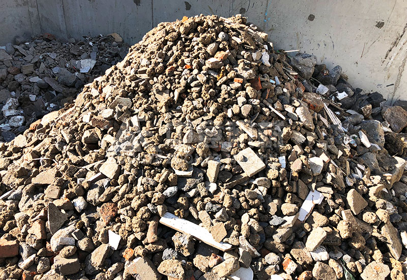 分選出的磚石料